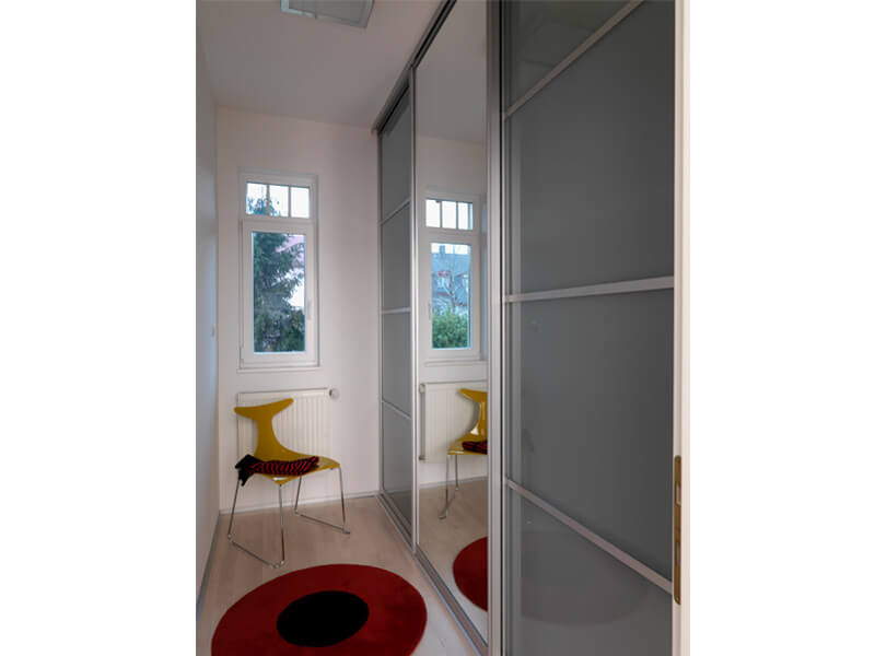 Schiebetür DRIVE Quadro von Schranksystem, Füllung Glas matt und Spiegel