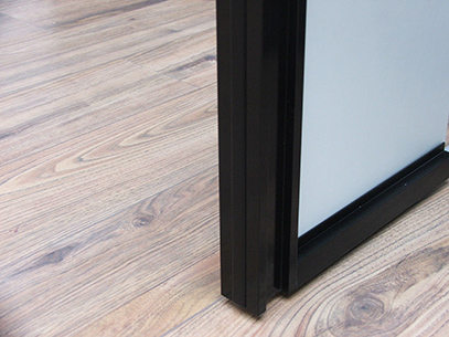 Profilfarbe Schwarz matt RAL 9005 Profilfarbe Schwarz matt RAL 9005 für Schiebetüren