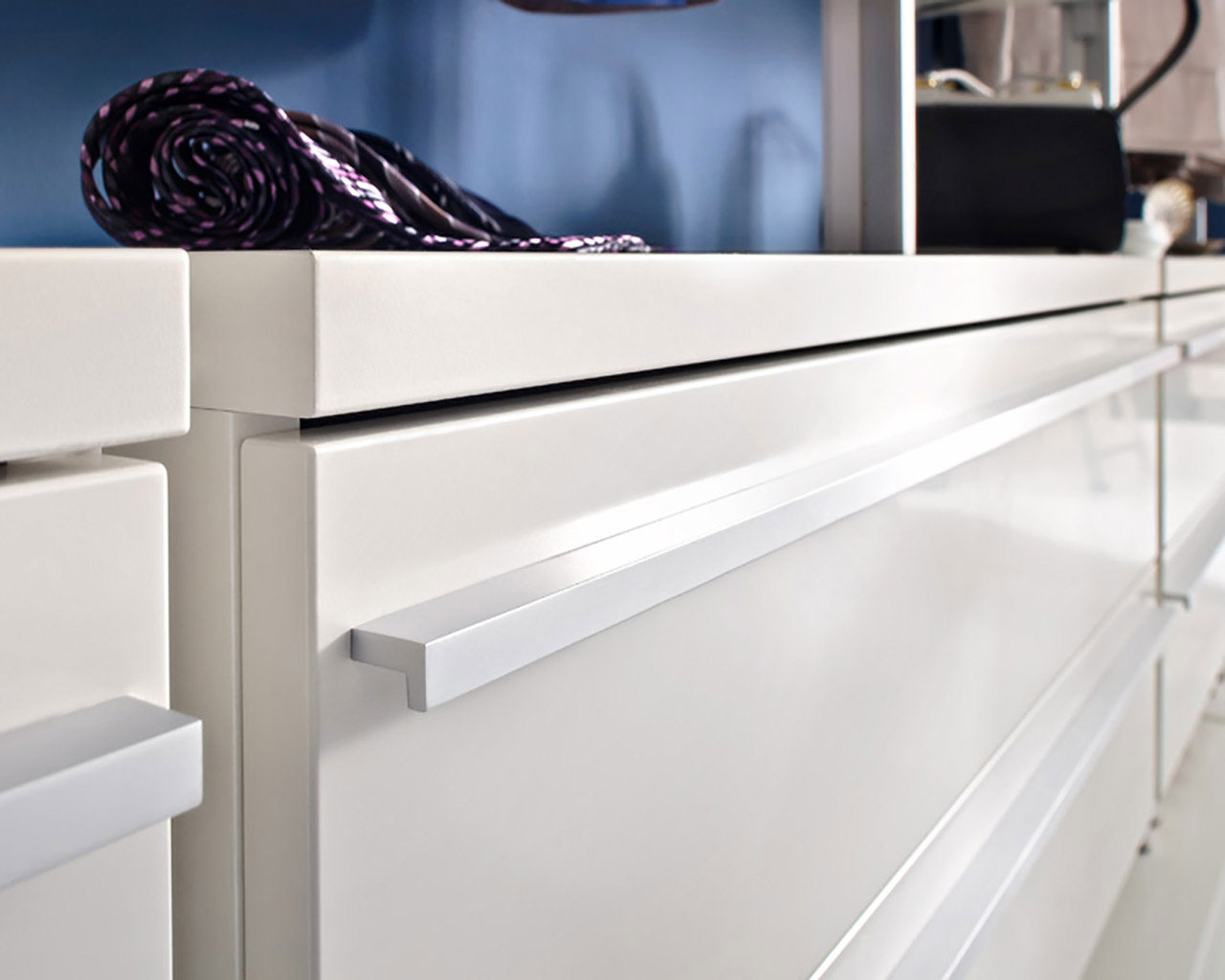 Schubladenelement Weiß mit 2 Schubladen für Ankleide