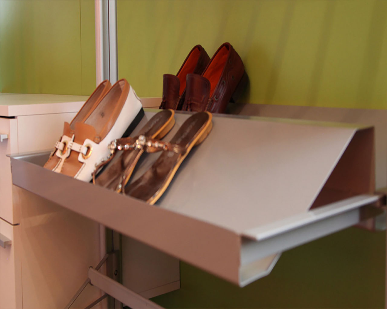 Geschlossene Schuhablage in Breite 80,0 cm für Schranksystem