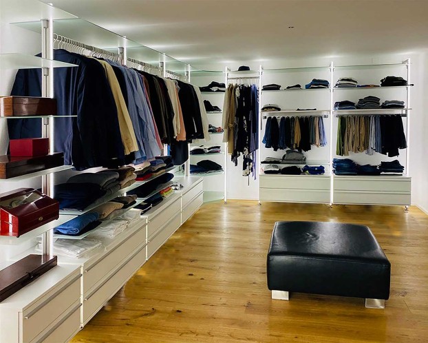 Begehbarer Eck-Kleiderschrank ZÜRICH